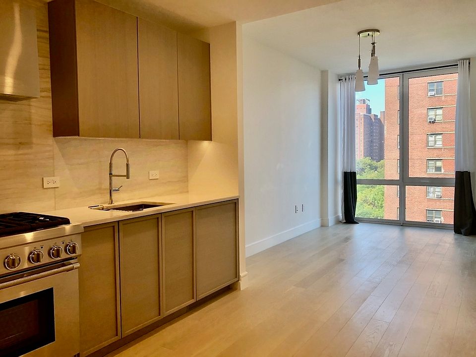 1st image of 1399 Park Ave #8F