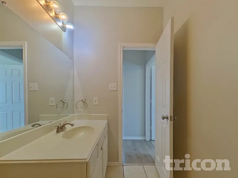 3005 Glenrose Dr — Photo 13