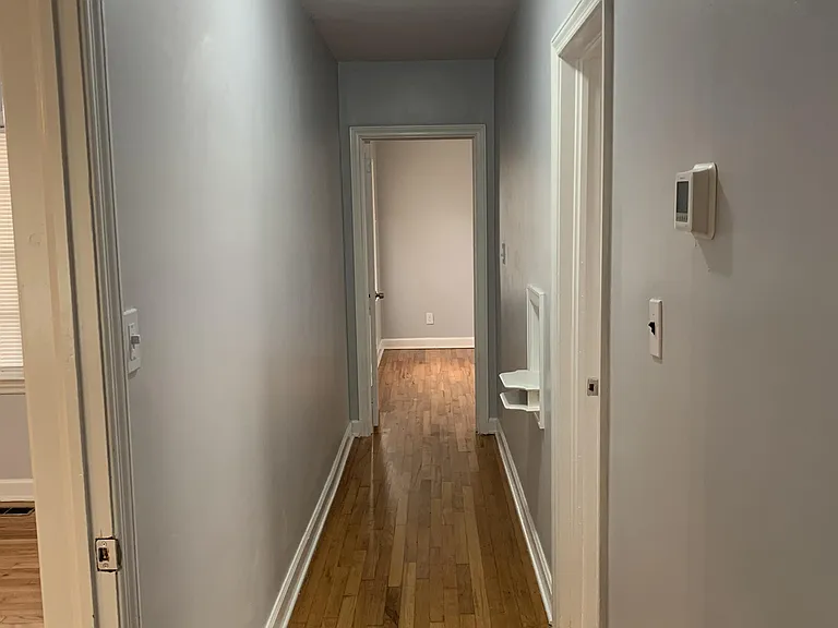 1000B 5th Ave — Photo 2