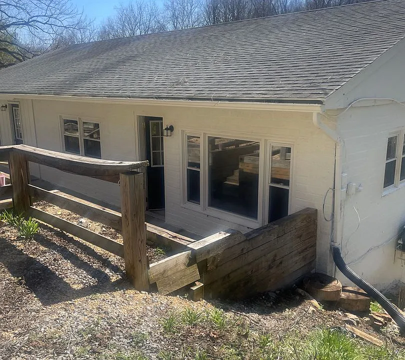 28 High Water Ln