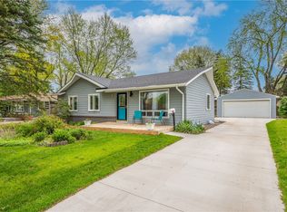 209 SE 4th St, Ankeny, IA 50021