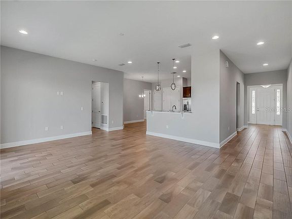 5th image of 1704 Bella Lago Dr
