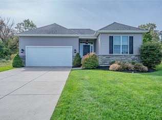 5383 Alderbrook Ln, Clarence, NY 14031