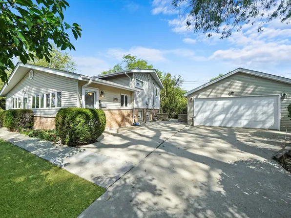 320 Westgate Dr, Park Forest, IL 60466