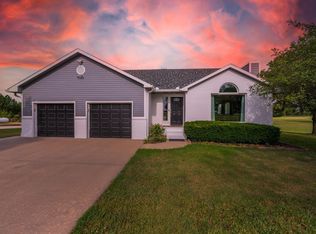 235 N Tyler Rd, Wellington, KS 67152