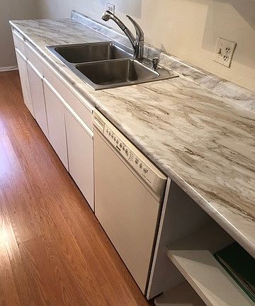 5th image of 1501 Oak Ave APT 305