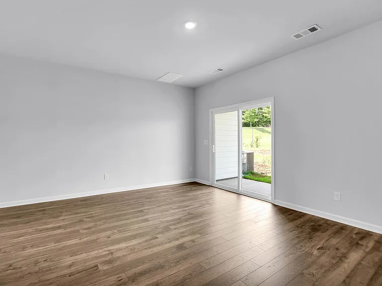 719 Ashbrook Dr — Photo 21