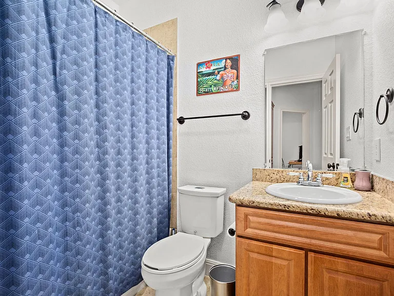 1402 Parker Ln #4 — Photo 15