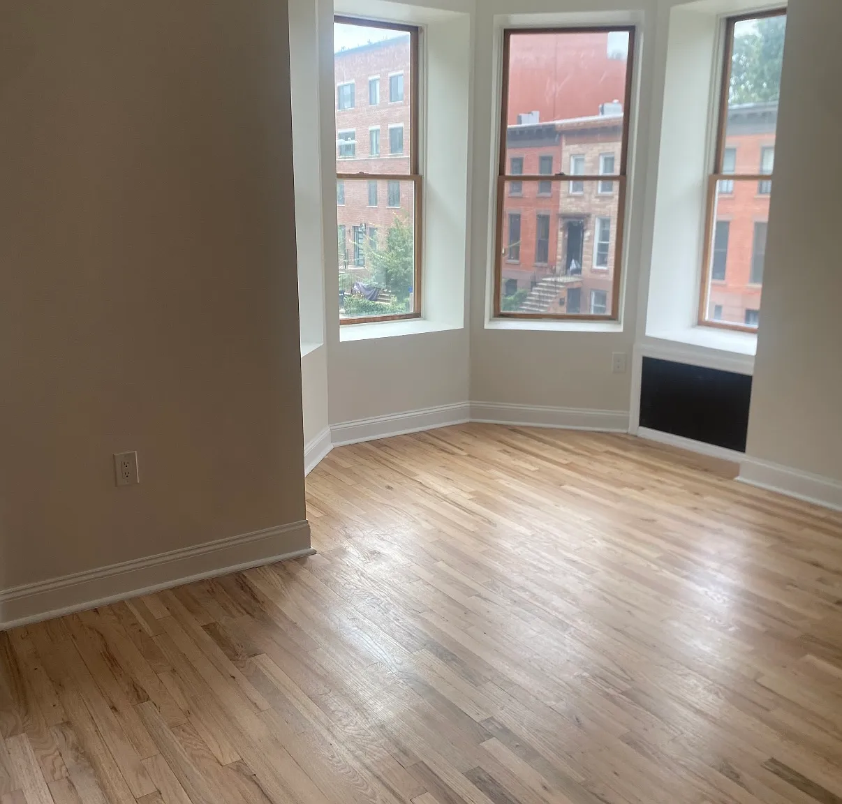 24 Revere Place — Photo 2
