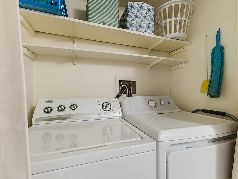 5840 Vancouver Cir #2 — Photo 37