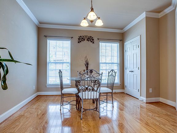 5th image of 616 Patriot Ln