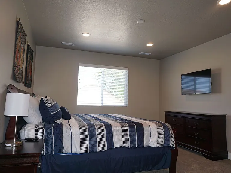 719 E Ryder Park Ln — Photo 14