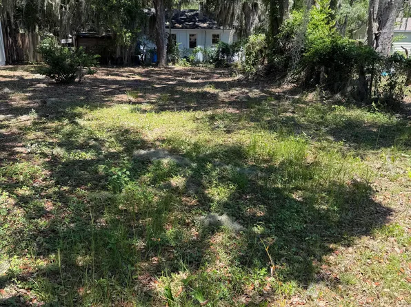 1103 Emmons St, Beaufort, SC 29902