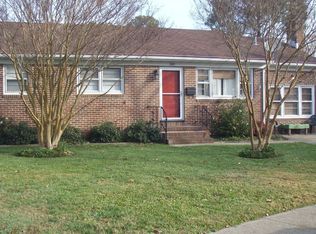 203 Cleopatra Ct, Hampton, VA 23669