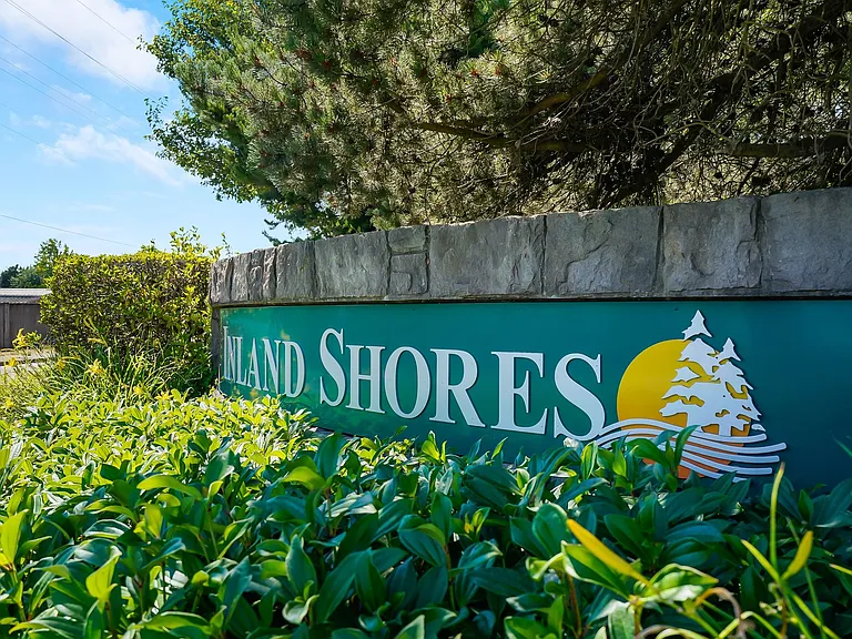 Lakepoint at Inland Shores — Photo 18