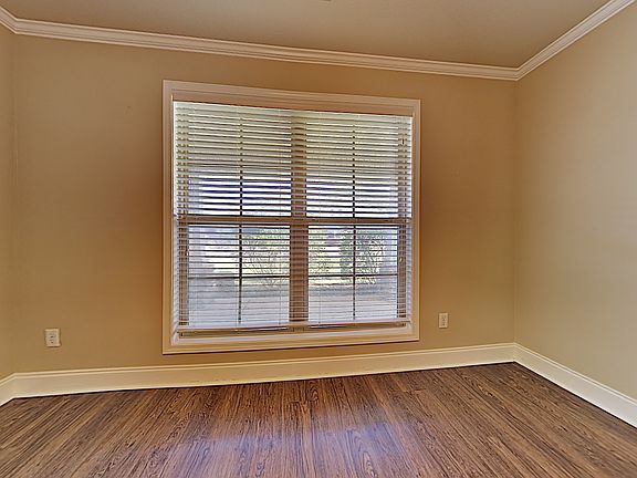 3rd image of 3237 E Hartland Dr