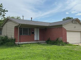 102 W 10th St, Owasso, OK 74055