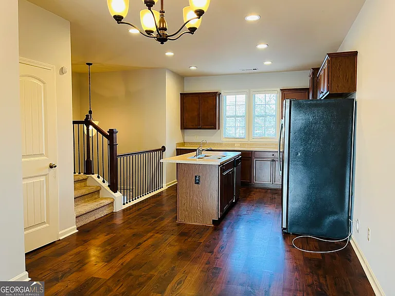 381 Sand Bay Dr — Photo 7