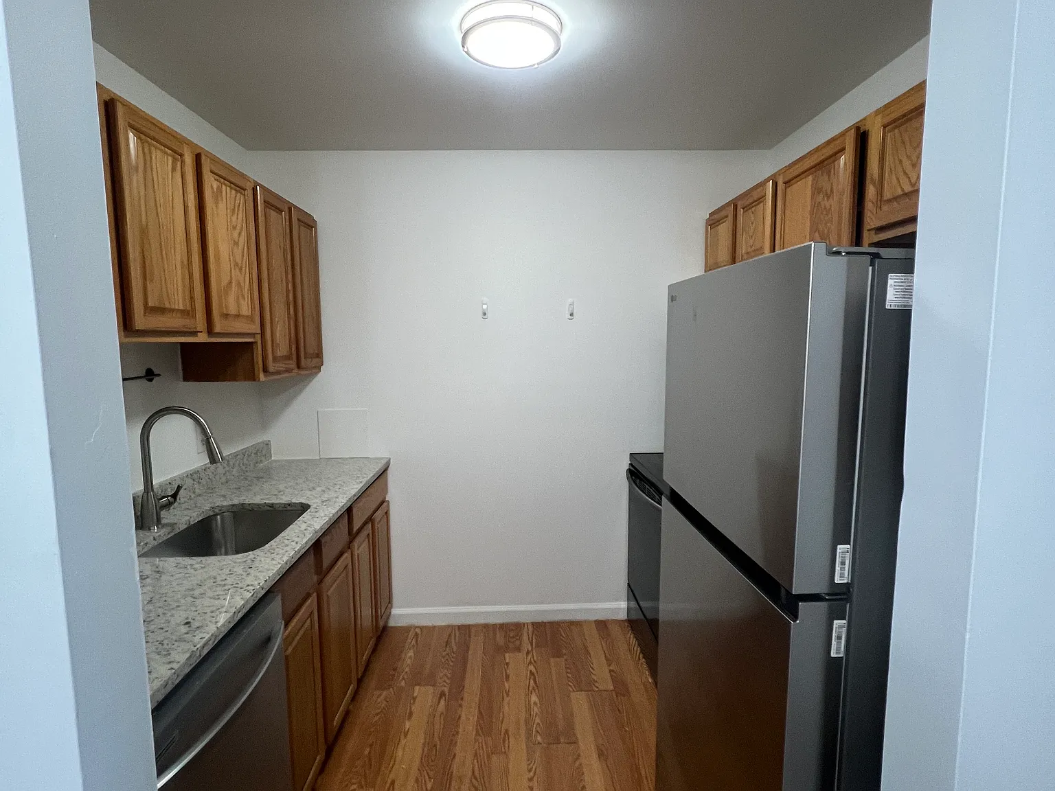 59 Glade St — Photo 3