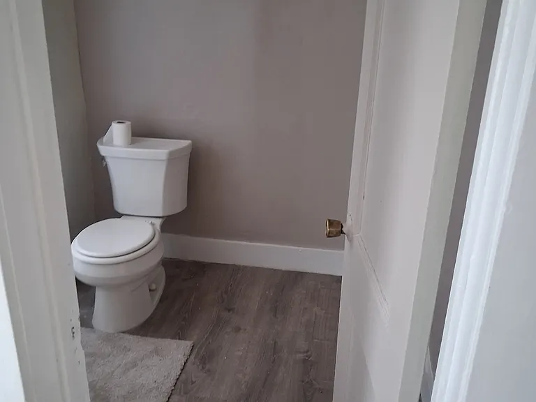 510 W 10th Ave — Photo 6