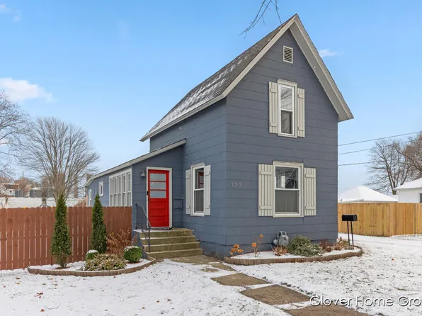 120 Maple St, Sparta, MI 49345