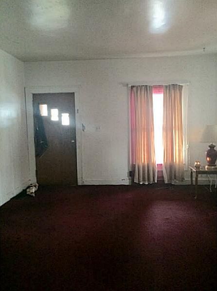 2nd image of 1260 N Holmes Ave