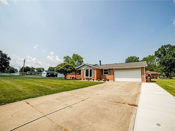 2nd image of 5810 Sterling Ct