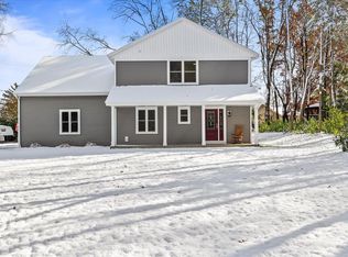 30723 Oak Dr, Waterford, WI 53185