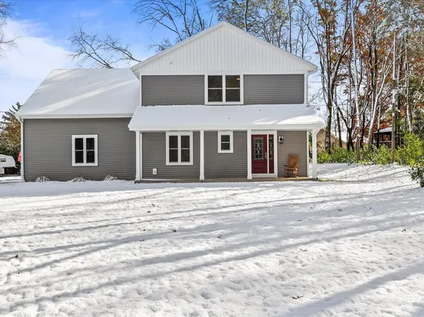 30723 Oak DRIVE, Waterford, WI 53185