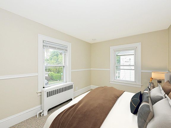 3rd image of 20 Waldo Avenue