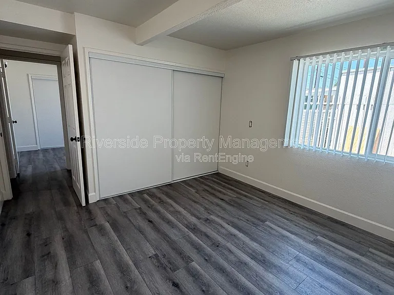 1221 Villa St #A — Photo 8