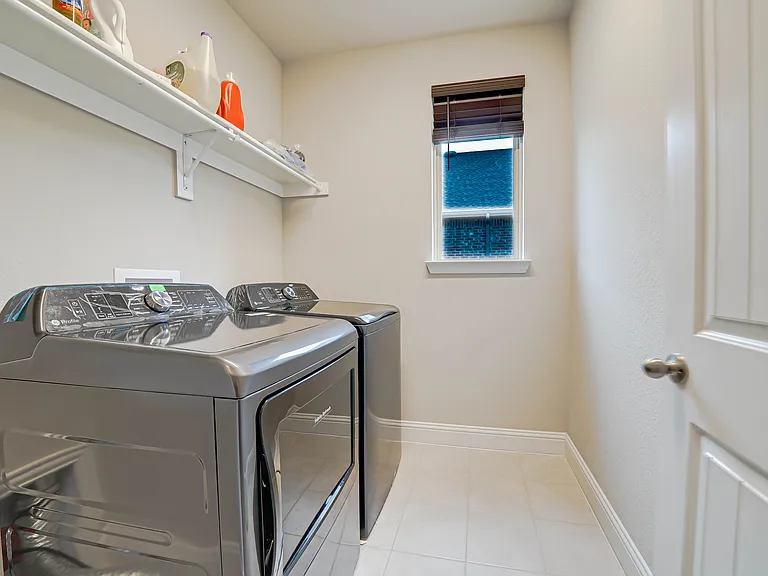 707 Gatecrest Dr — Photo 26