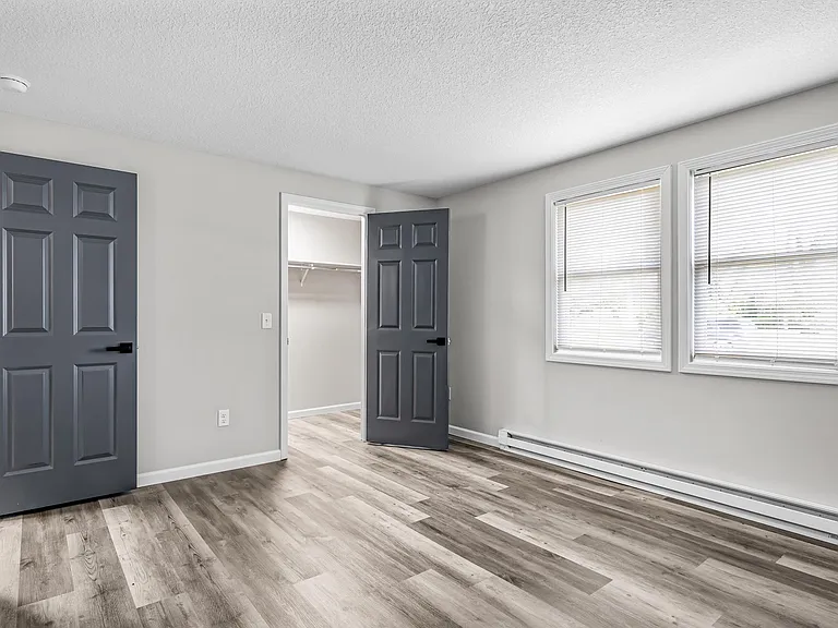 The Meridian Apartments — Photo 36