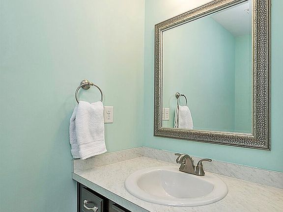 3rd image of 5849 Chartres Way
