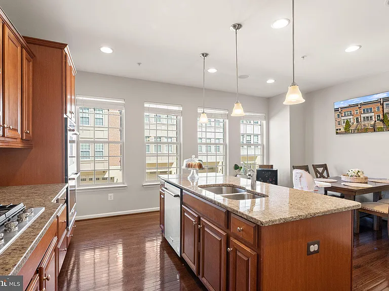 517 Overlook Park Dr #47 — Photo 12