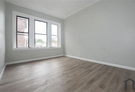2nd image of 653 Mount Prospect Ave APT 4A