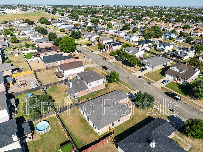 3308 Catalina Dr — Photo 30