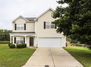7 Silverbrook Ct, Mc Leansville, NC 27301