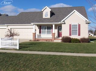 111 Beacon Point Pkwy S, Flushing, MI 48433