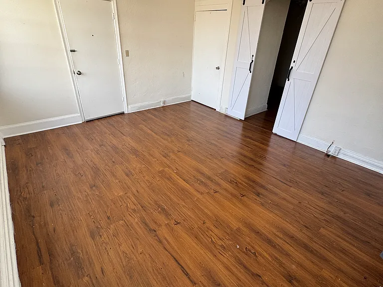 969 SW 2nd St #7 — Photo 9