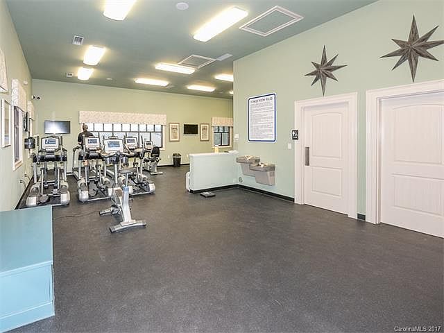 2nd image of 2111 Newport Dr