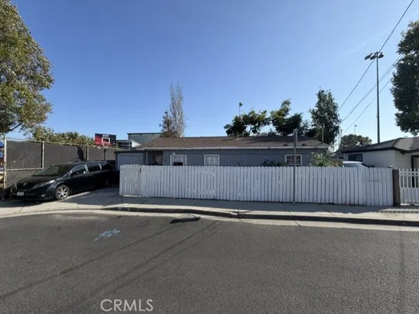 188 E 214th St, Carson, CA 90745