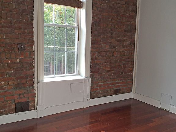 3rd image of 481 11th St #1