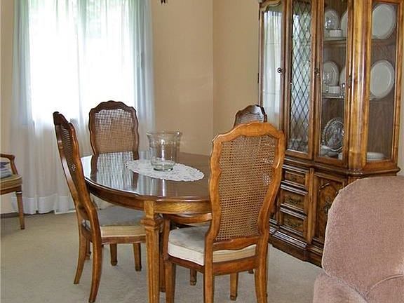 5th image of 3527 Monterey Cir