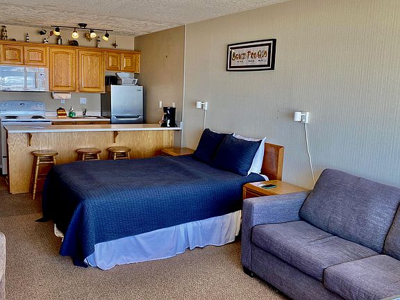 3rd image of 145 NW Inlet Ave #327