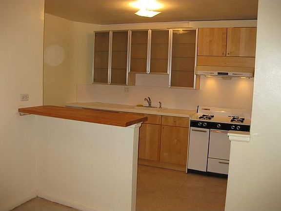 3rd image of 8419 51st Ave APT 4K