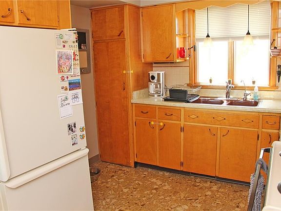 4th image of 9399 Schlindwein Dr