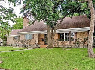 1505 Stagecoach Dr, Pantego, TX 76013