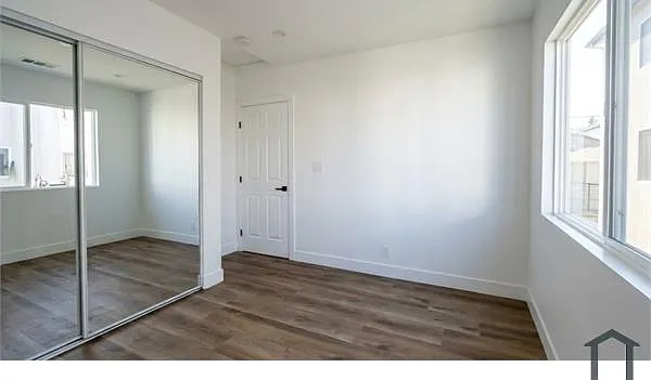 432 W Regent St #K — Photo 11