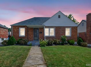 8624 Charlton Ln, Saint Louis, MO